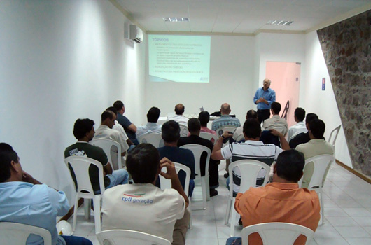 Curso para os técnicos da CPFL na Usina de Capão Preto, São Carlos, SP (2012)